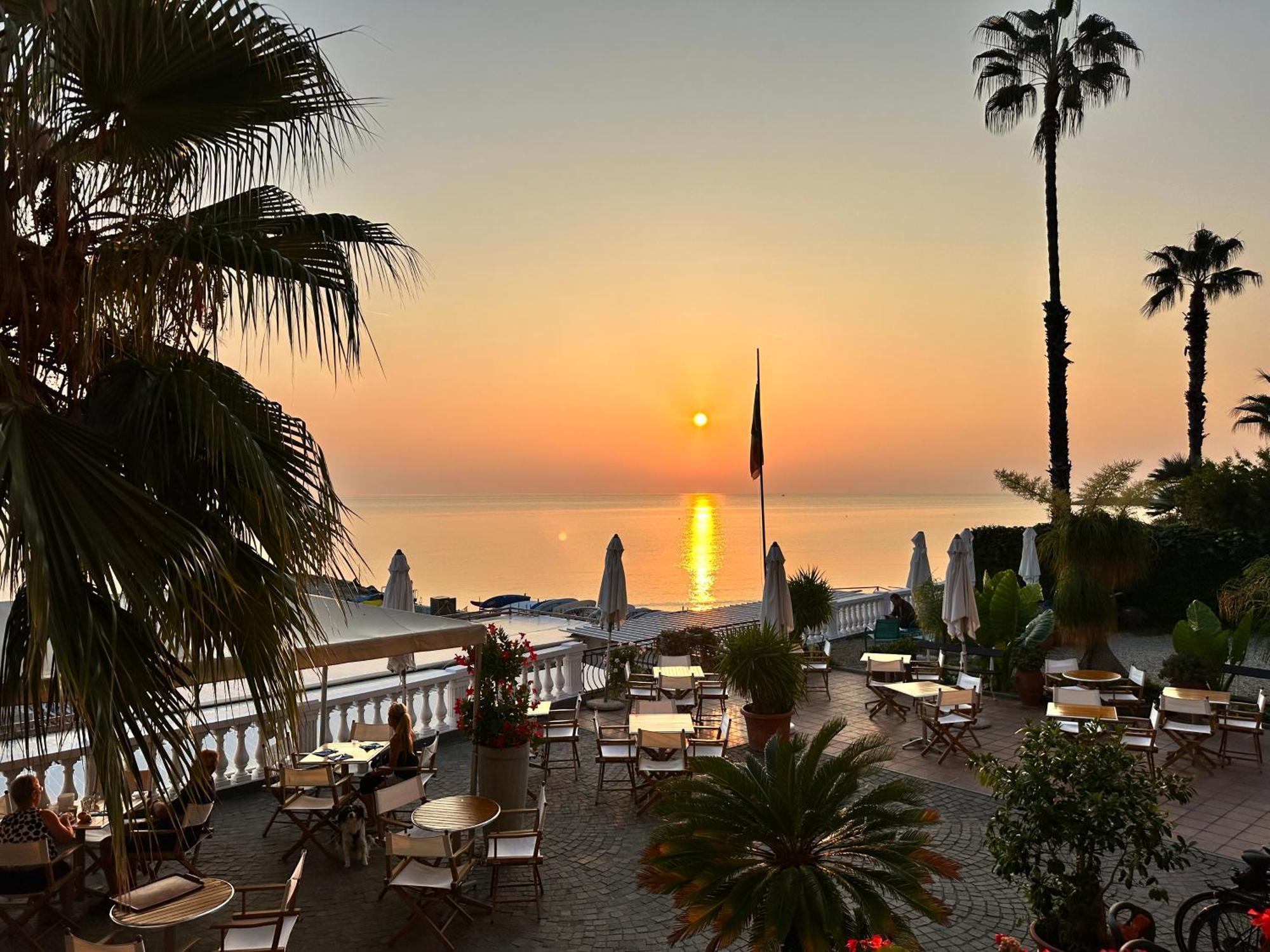 Hotel Golfo E Palme Diano Marina Eksteriør bilde