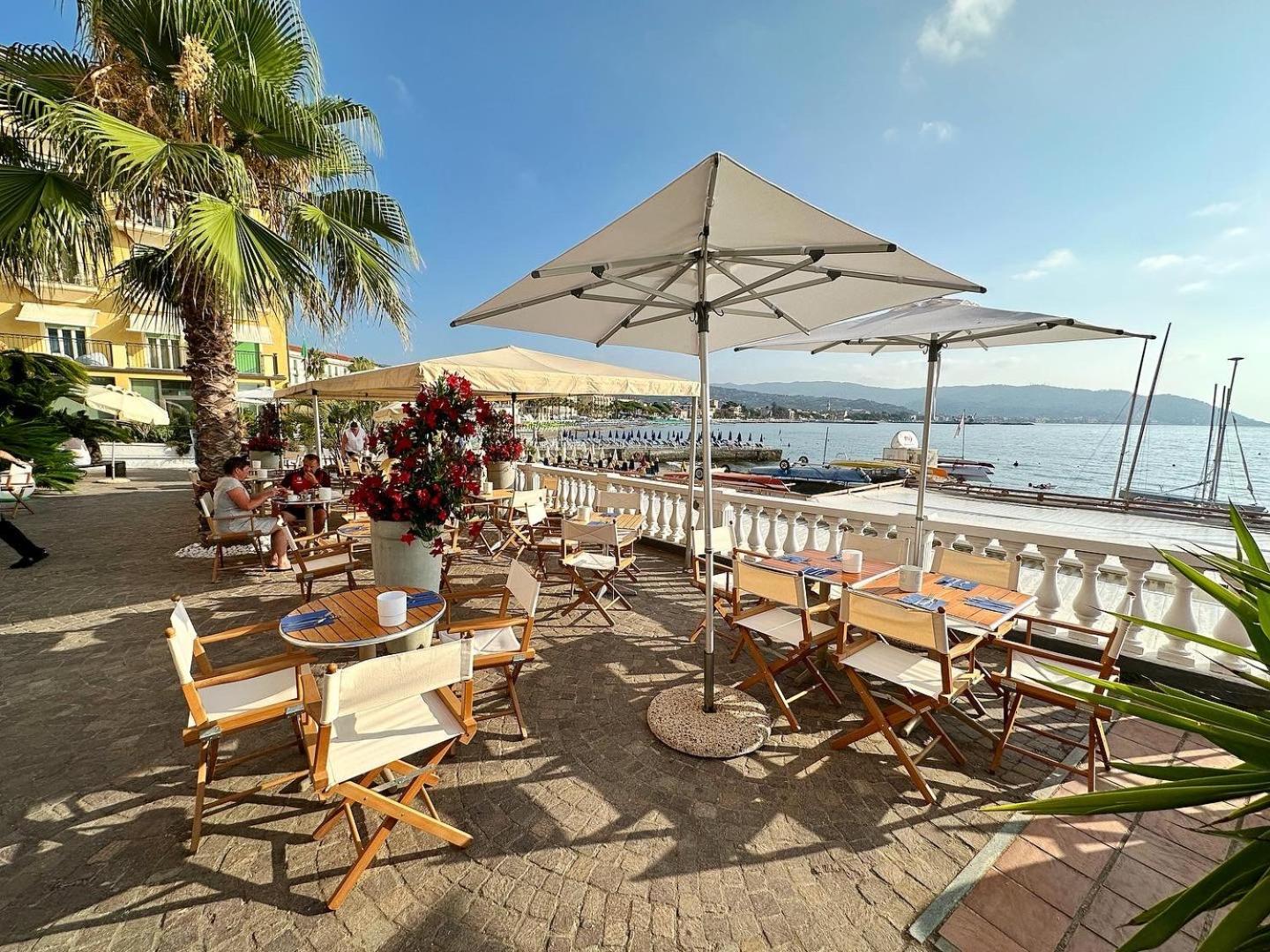 Hotel Golfo E Palme Diano Marina Eksteriør bilde