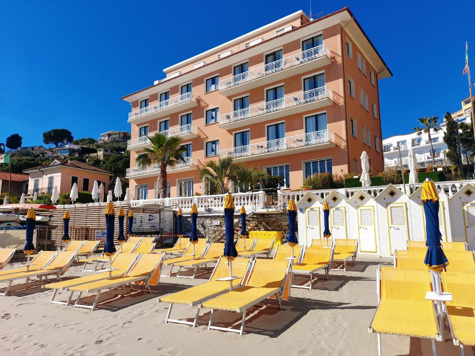 Hotel Golfo E Palme Diano Marina Eksteriør bilde
